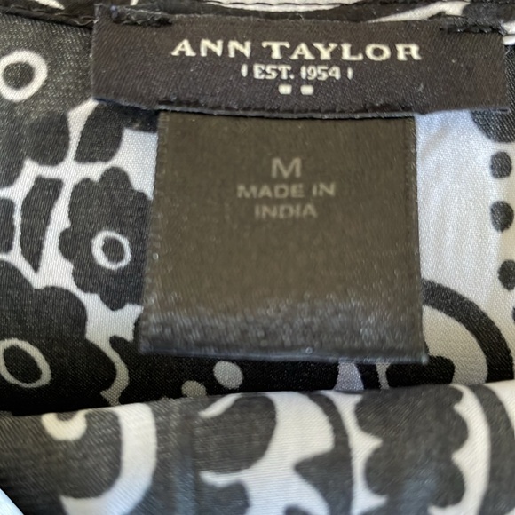 Ann Taylor tunic Beautiful - Picture 6 of 9